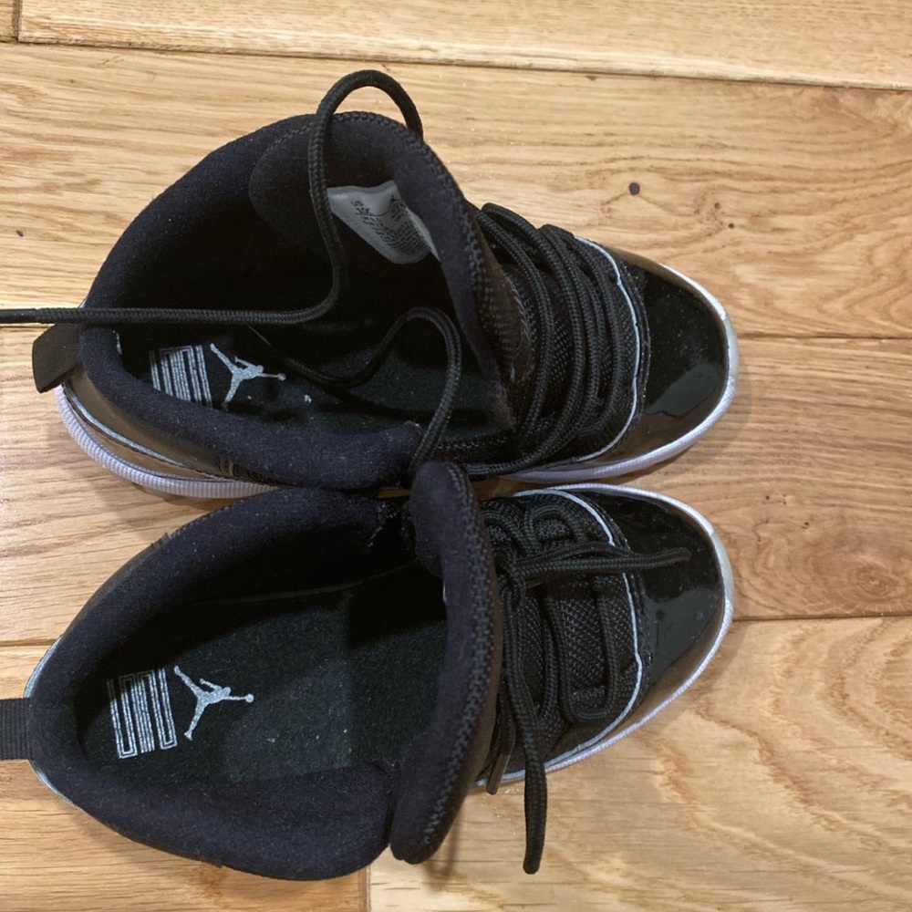 Jordan retro 11 jubilee - Picture 3 of 4